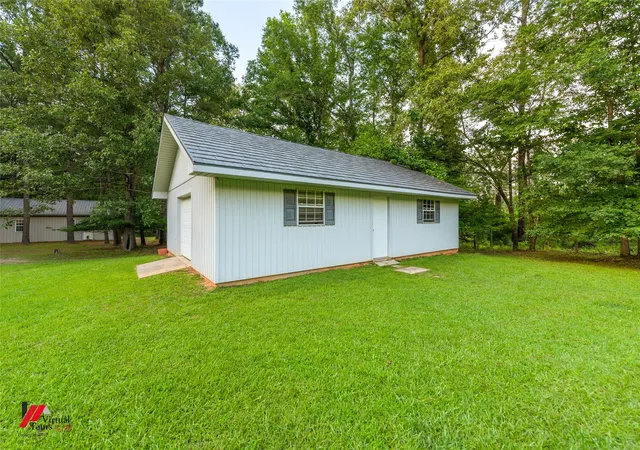 Photo 4 of Single family home for sale at 1580 Machen Dr, Springhill, LA 71075 | MLS# 21294061 | Listing updated on 2026-08-22