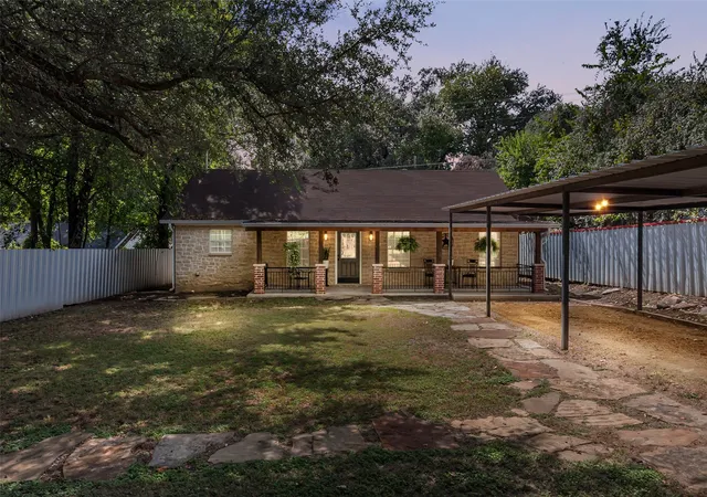 image of 3620 Montgomery, Granbury, TX 76049 | MLS# 21294062