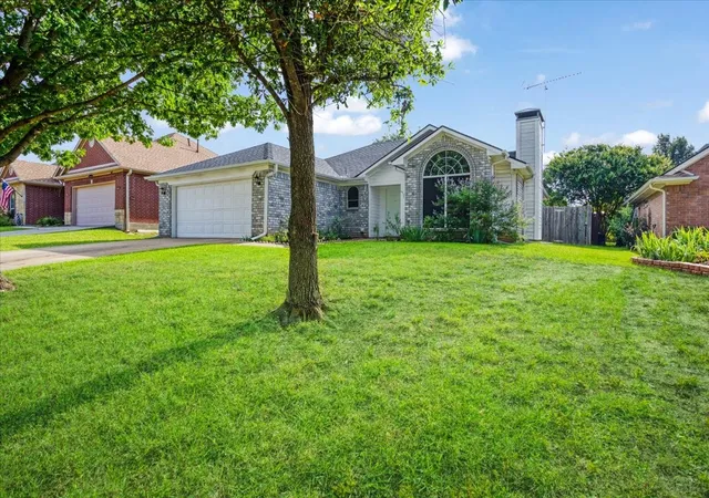 Photo 1 of Sale Pending at 4805 Indio Ln, Sherman, TX 75092 | MLS# 21288883 | Listing updated on 2026-08-03