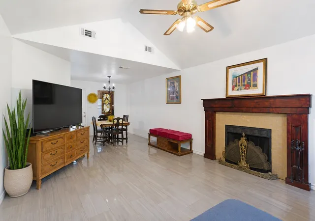 Photo 4 of Sale Pending at 4805 Indio Ln, Sherman, TX 75092 | MLS# 21288883 | Listing updated on 2026-08-03