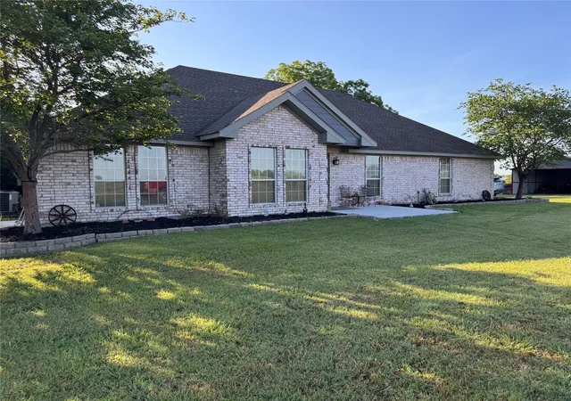 Homes for sale in Leonard, TX | 3881 Fm 815, Leonard, TX 75452 | MLS# 21289487