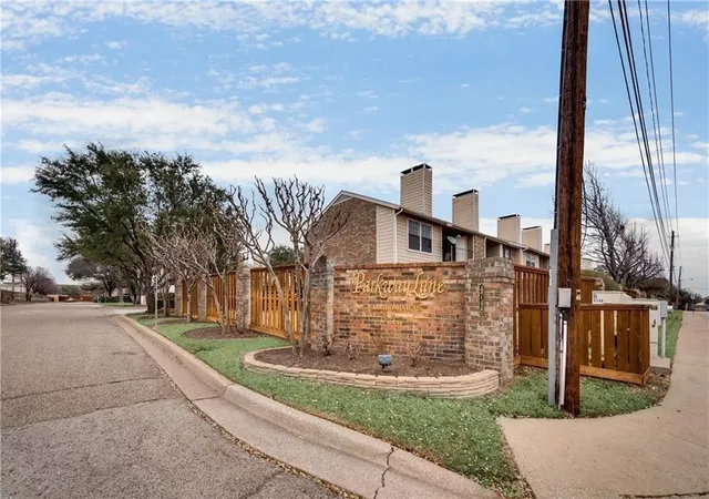 Homes for sale in Dallas, TX | 4748 Old Bent Tree Lane, Dallas, TX 75287 | Houzeo