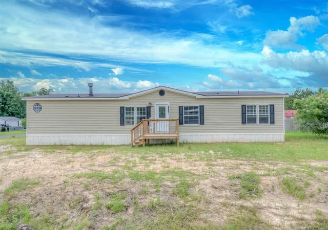 Photo 1 of Manufactured home for sale at 6939 Rosewood Oak Dr, Keithville, LA 71047 | MLS# 21294140 | Listing updated on 2026-09-29