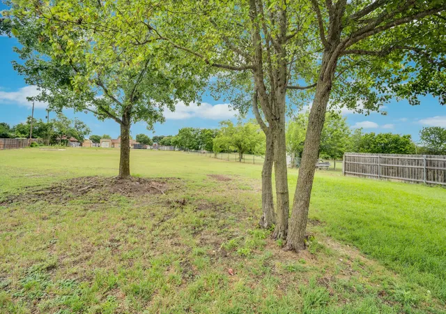 Homes for sale in Waxahachie, TX | 114 Becky Ln, Waxahachie, TX 75165 | MLS# 21291710