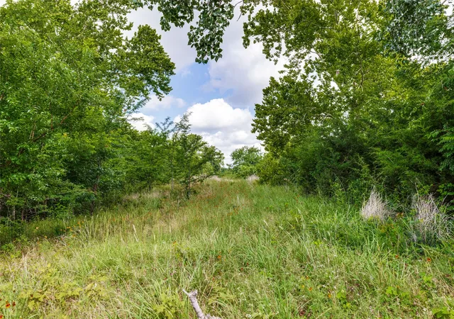 Photo 2 of House for sale at 10092 W Fm 1753, Savoy, TX 75479 | MLS# 21289977 | Listing updated on 2026-09-19