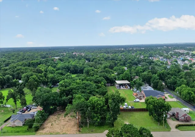 Photo 4 of Land for sale at 10618 Bruton Rd, Dallas, TX 75217 | MLS# 21290976 | Listing updated on 2026-07-13