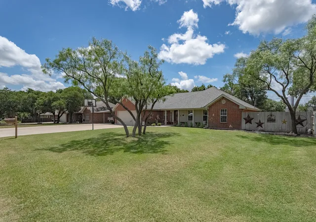 Homes for sale in Clyde, TX | 1113 Devin Dr, Clyde, TX 79510 | MLS# 21293324