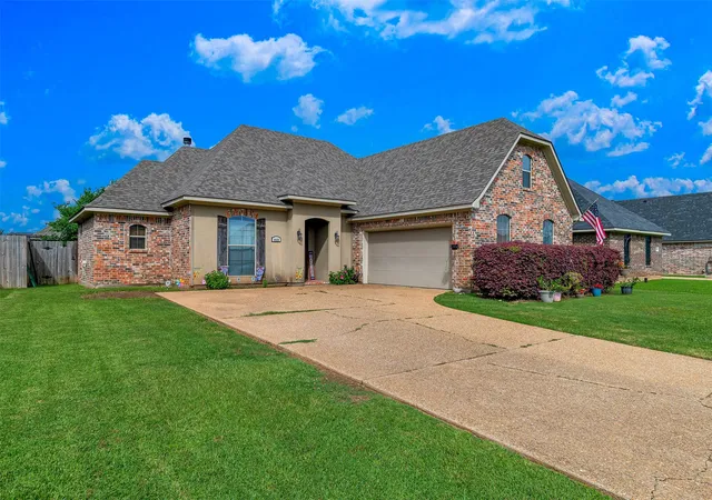 1st image of 4026 Elizabeth Ln, Benton, LA 71006 | MLS# 21294266
