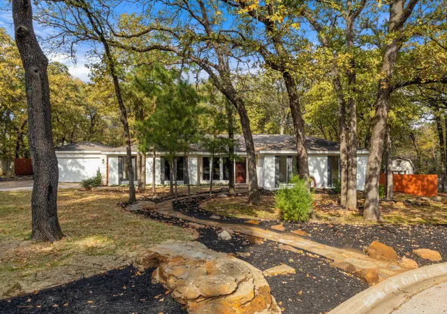 Homes for sale in Colleyville, TX | 504 Chisolm Ct, Colleyville, TX 76034 | MLS# 21294280