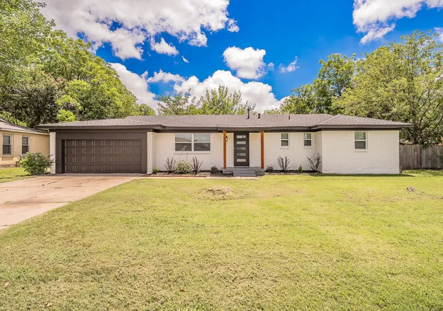 Photo 1 of Sale Pending at 828 Glenda Dr, Bedford, TX 76022 | MLS# 21294297 | Listing updated on 2026-08-27