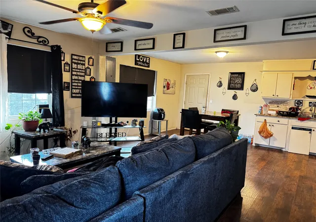 Homes for sale in Mt Pleasant, TX | 108 N Ellis Ave Ave, Mt Pleasant, TX 75455 | MLS# 21284955