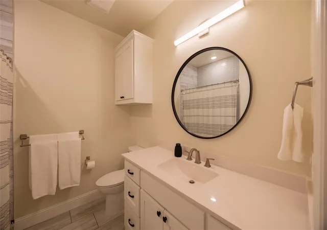 Photo 4 of Single family home for sale at 354 Glade Valley, Azle, TX 76020 | MLS# 21294326 | Listing updated on 2026-09-29