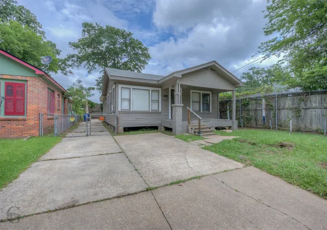 Photo 2 of Single family home for sale at 1416 Natalie St, Shreveport, LA 71108 | MLS# 21294385 | Listing updated on 2026-07-07