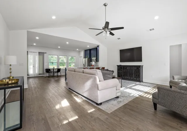 Photo 4 of Single family home for sale at 1834 S Park Ave, Denison, TX 75020 | MLS# 21287886 | Listing updated on 2026-09-20