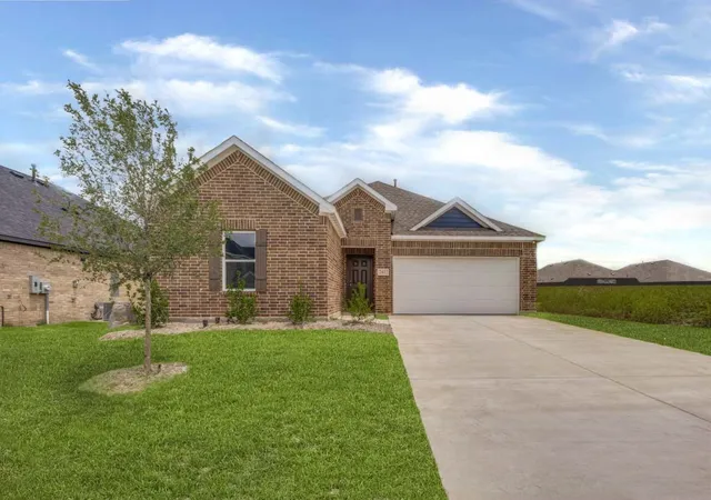 Photo 1 of Single family home for sale at 2411 Stonebriar Ln, Sherman, TX 75092 | MLS# 21294420 | Listing updated on 2026-08-29