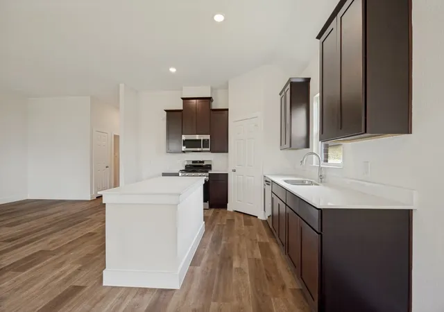 Photo 3 of Single family home for sale at 2411 Stonebriar Ln, Sherman, TX 75092 | MLS# 21294420 | Listing updated on 2026-08-29