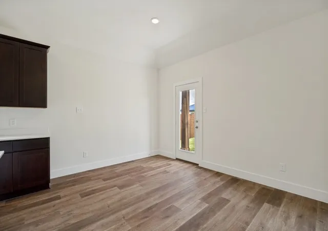 Photo 3 of Single family home for sale at 2411 Stonebriar Ln, Sherman, TX 75092 | MLS# 21294420 | Listing updated on 2026-08-29