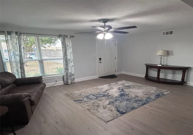 Photo 3 of Single family home for sale at 530 Apollo Rd, Richardson, TX 75081 | MLS# 21294448 | Listing updated on 2026-10-01