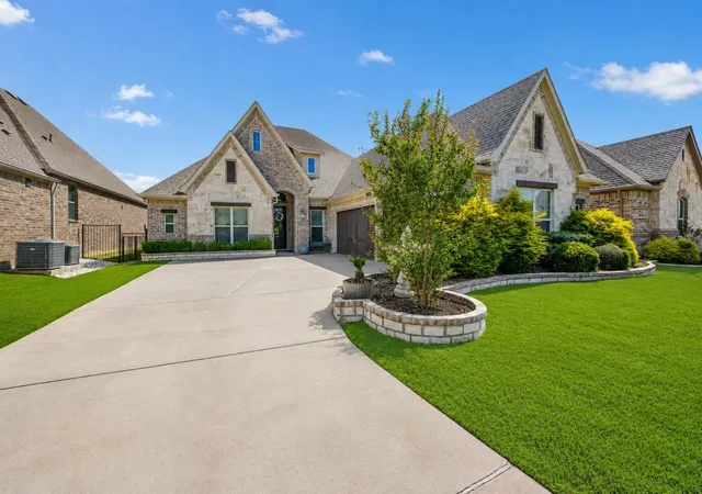 Photo 2 of Single family home for sale at 12413 Eagle Narrows Dr, Fort Worth, TX 76179 | MLS# 21286628 | Listing updated on 2026-09-17
