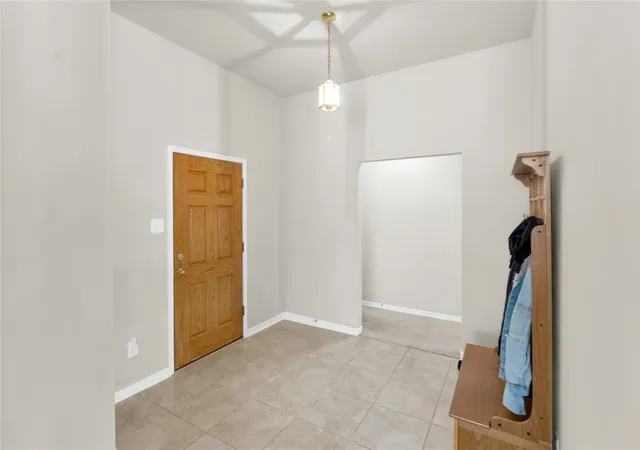 Photo 4 of Single family home for sale at 15827 Appaloosa Dr, Frisco, TX 75035 | MLS# 21294154 | Listing updated on 2026-07-03