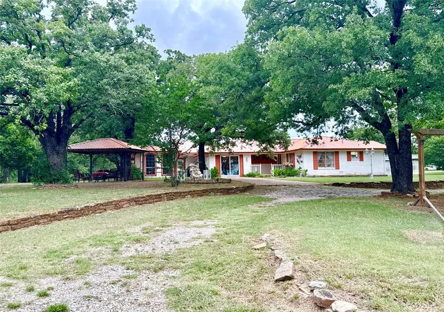 Photo 1 of Single family home for sale at 4216 Greenwood Rd, Weatherford, TX 76088 | MLS# 21294476 | Listing updated on 2026-08-22