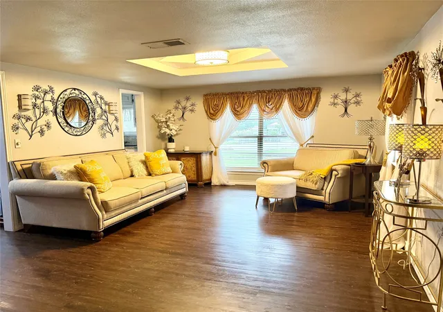 Photo 3 of Single family home for sale at 4216 Greenwood Rd, Weatherford, TX 76088 | MLS# 21294476 | Listing updated on 2026-08-22