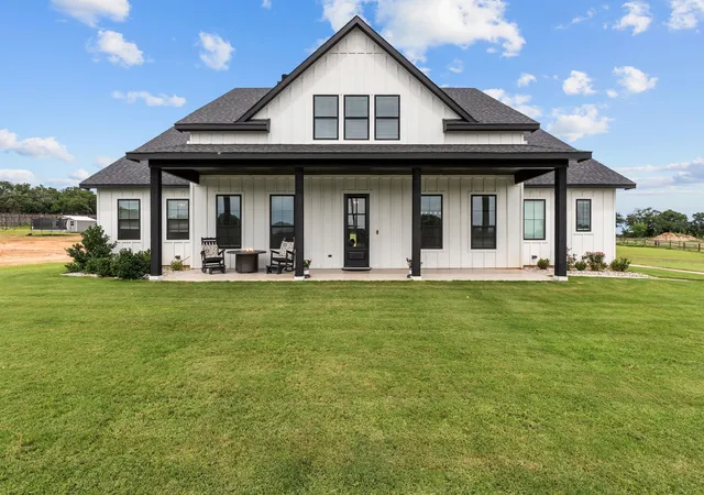 Homes for sale in Poolville, TX | 204 Zebrastone Wy, Poolville, TX 76487 | MLS# 21294399