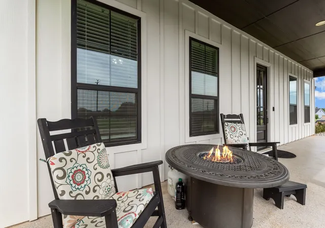 Homes for sale in Poolville, TX | 204 Zebrastone Wy, Poolville, TX 76487 | MLS# 21294399