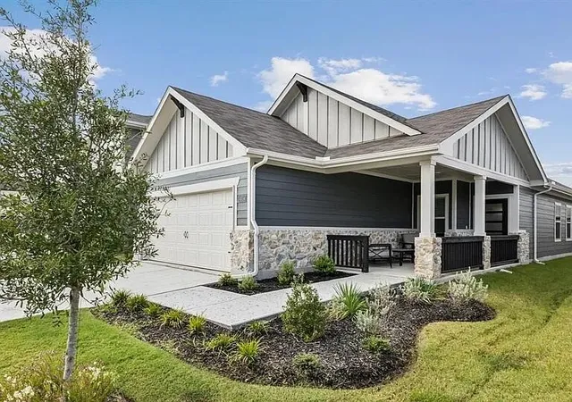 Photo 1 of Single family home for sale at 4014 Murvaul Dr, Farmersville, TX 75442 | MLS# 21294533 | Listing updated on 2026-07-19