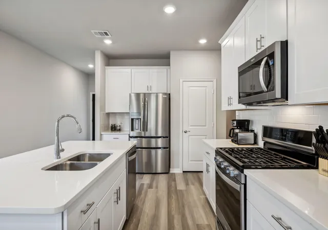 Photo 4 of Single family home for sale at 4014 Murvaul Dr, Farmersville, TX 75442 | MLS# 21294533 | Listing updated on 2026-07-19