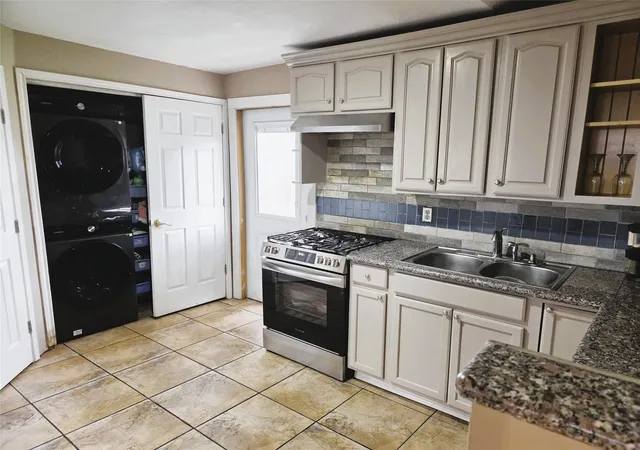 Photo 3 of Single family home for sale at 13973 Bee St, Dallas, TX 75234 | MLS# 21294307 | Listing updated on 2026-08-28