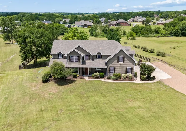 Homes for sale in Van Alstyne, TX | 117 Galvan Ln, Van Alstyne, TX 75495 | MLS# 21292663