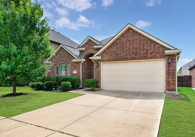 Photo 1 of Single family home for sale at 3704 Wrexham St, Frisco, TX 75036 | MLS# 21294573 | Listing updated on 2026-07-23