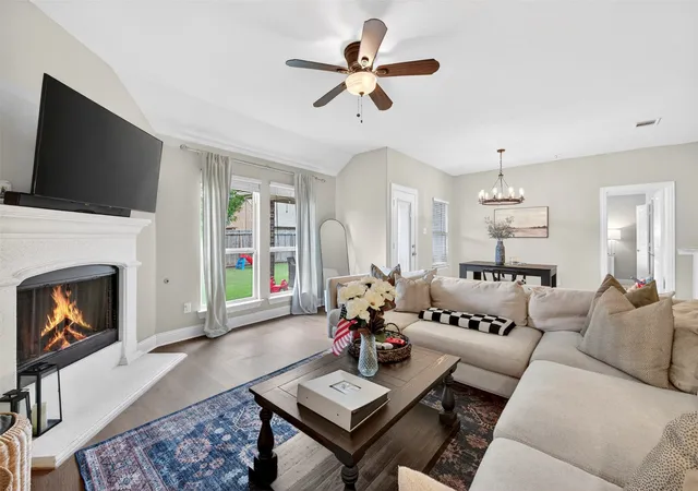 Photo 3 of Single family home for sale at 3704 Wrexham St, Frisco, TX 75036 | MLS# 21294573 | Listing updated on 2026-07-23