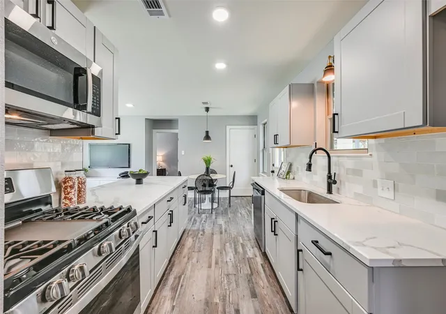 Photo 3 of Sale Pending at 2609 Inadale Ave, Dallas, TX 75228 | MLS# 21294599 | Listing updated on 2026-07-21