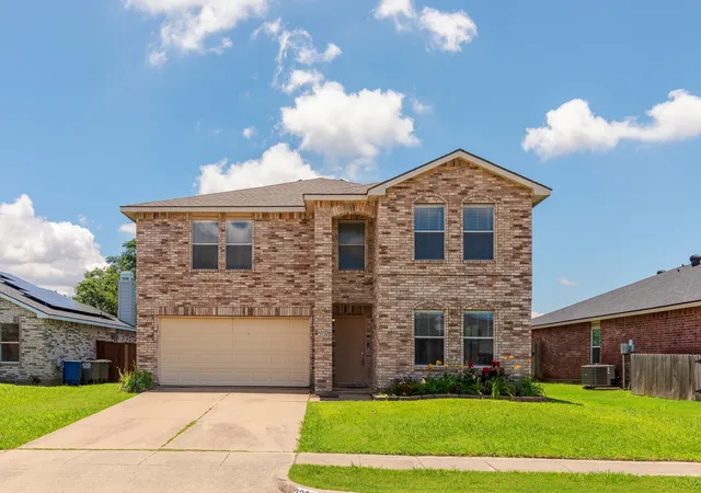 Homes for sale in Little Elm, TX | 2228 Bradford Pear Dr, Little Elm, TX 75068 | MLS# 21290040