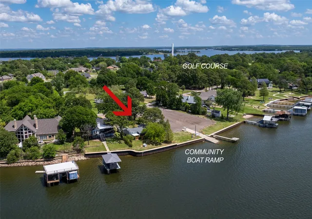 Homes for sale in Malakoff, TX | 167 Shoreline Dr, Malakoff, TX 75148 | MLS# 21294641