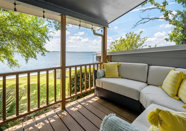Homes for sale in Malakoff, TX | 167 Shoreline Dr, Malakoff, TX 75148 | MLS# 21294641