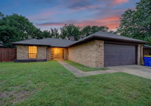 Photo 1 of Sale Pending at 513 Thomas Trl, Seagoville, TX 75159 | MLS# 21294685 | Listing updated on 2026-07-17