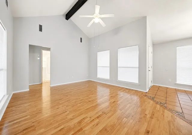 Photo 4 of Sale Pending at 513 Thomas Trl, Seagoville, TX 75159 | MLS# 21294685 | Listing updated on 2026-07-17