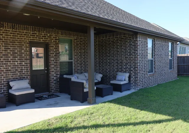Photo 3 of Sale Pending at 277 Allegheny Dr, Burleson, TX 76028 | MLS# 21294779 | Listing updated on 2026-08-27