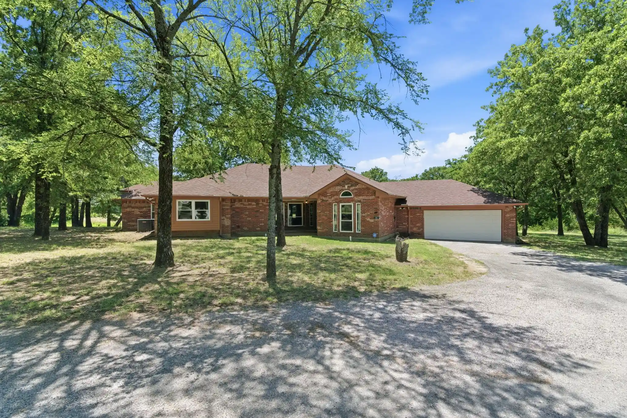 Land for sale at 321 Cr 211 Rd, Gainesville, TX 76240 | MLS# 21294742