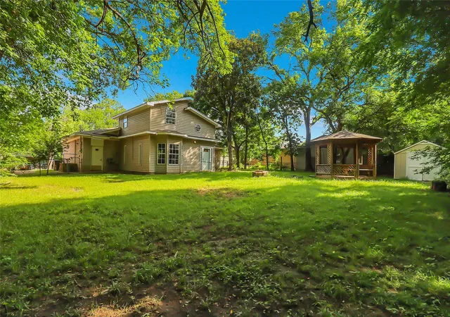 Homes for sale in Sherman, TX | 1118 W Mcgee St, Sherman, TX 75092 | MLS# 21294870
