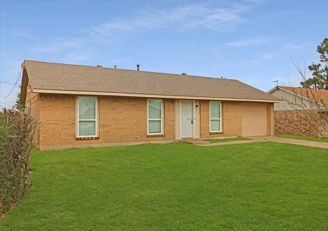 Homes for sale in Brookston, TX | 2114 Sunset Dr, Brookston, TX 75421 | MLS# 21291037