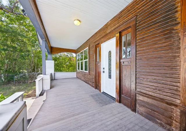 Photo 2 of Single family home for sale at 311 W Acheson St, Denison, TX 75020 | MLS# 21291198 | Listing updated on 2026-08-24