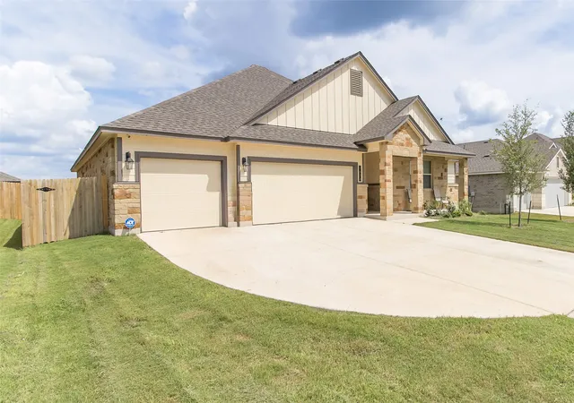 Photo 3 of Single family home for sale at 1834 Saddlebred Loop, Harker Heights, TX 76548 | MLS# 21292044 | Listing updated on 2026-09-02