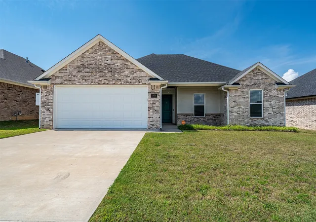 Homes for sale in Whitehouse, TX | 1806 Forestdale, Whitehouse, TX 75791 | MLS# 21294939
