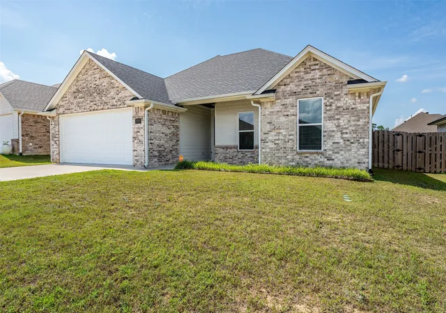 Homes for sale in Whitehouse, TX | 1806 Forestdale, Whitehouse, TX 75791 | MLS# 21294939