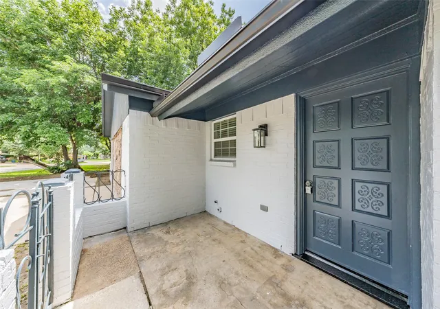 Photo 3 of Single family home for sale at 6532 Moonglow Ln, Watauga, TX 76148 | MLS# 21294914 | Listing updated on 2026-10-01