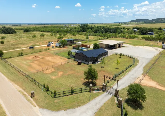 Single family home for sale at 625 County Road 274, Tuscola, TX 79562 | MLS# 21284874